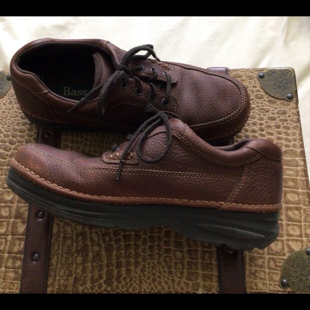 Bass Leon Shoes Size 9